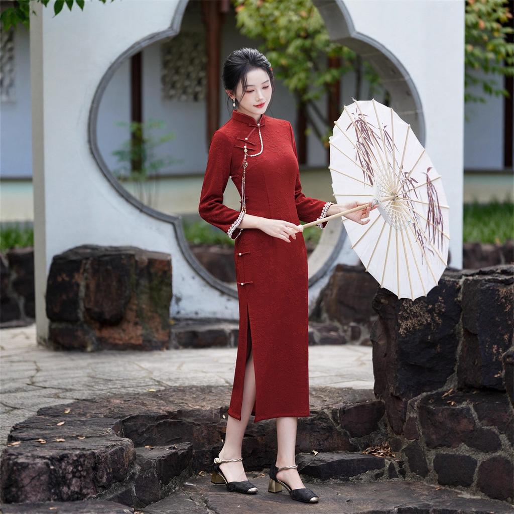 Retro Chinese style long nine-quarter sleeve cheongsam autumn and winter new improved Chinese style young slim cheongsam skirt