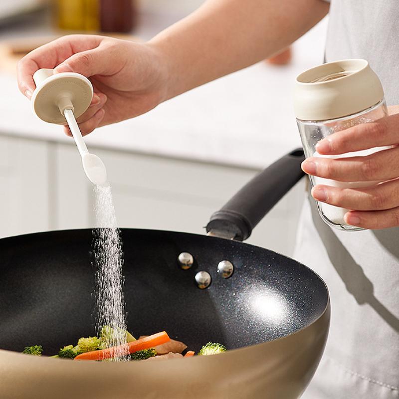 350ml dóza na koření, průhledná láhev na olej, sůl, organizér, úložný prostor, vlhkostotěsné víko, lžíce, krabičky na koření, kuchyňské doplňky