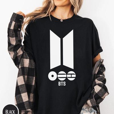 BTS Dünya Turu 2026 BT21 Tişörtü, Bangtan Boys Geri Dönüş 2026, BTS Konser Tişörtü, Army için Kpop Hediyesi, Kpop Müzik Fan Hediyeleri