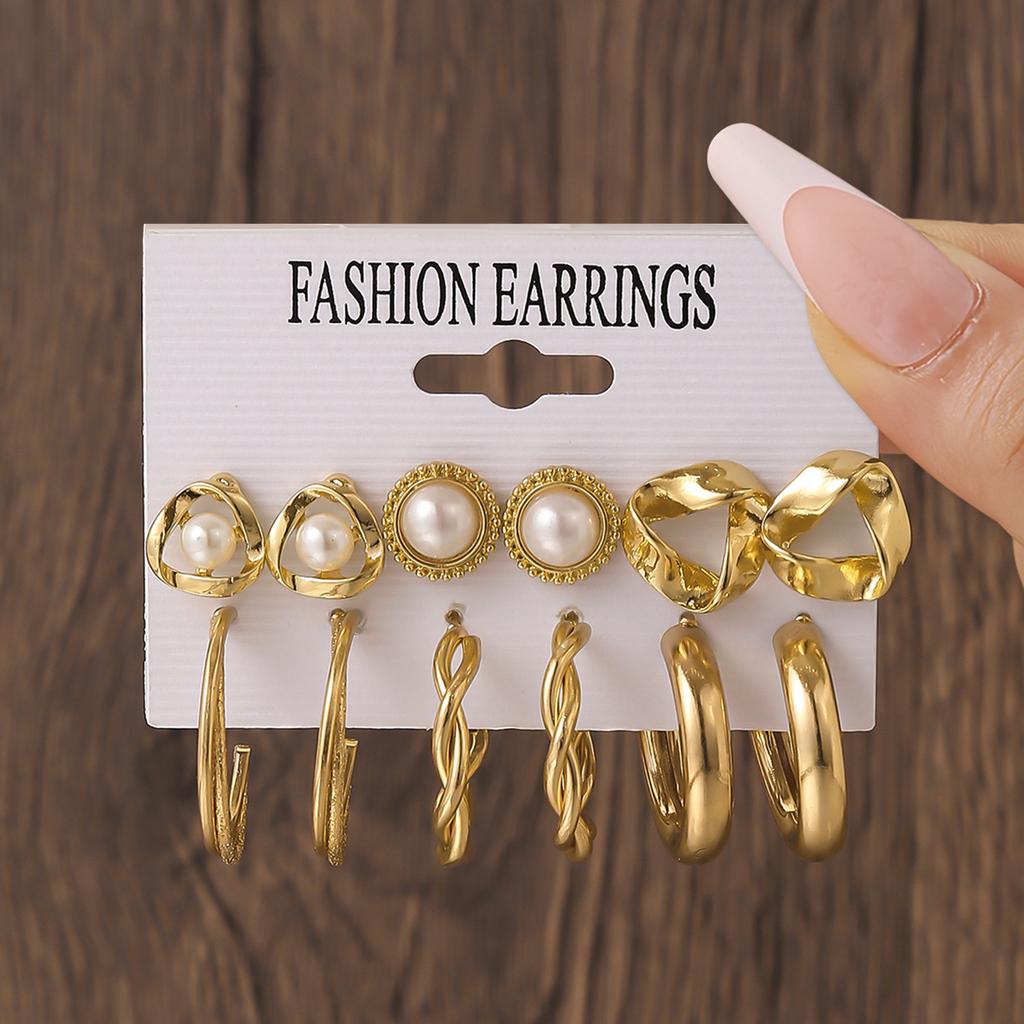 Elegant Geometric Women's Earrings Set Hot Sale Pair Luxury Earrings Earrings Suitable for Daily Commuting