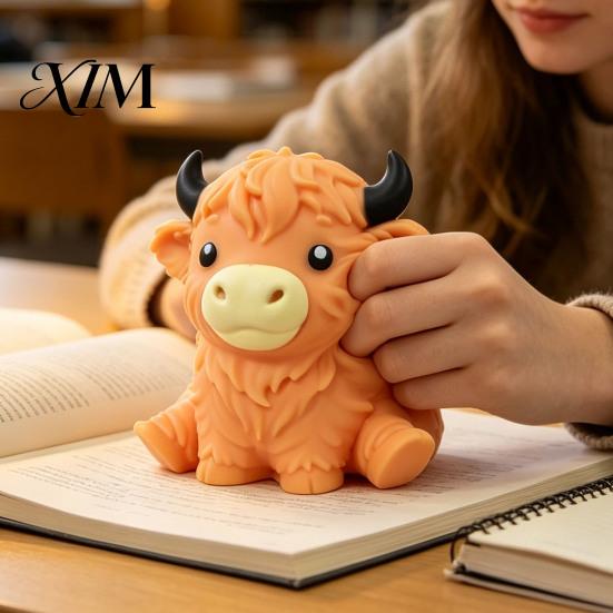 Stress Relieving Gadget Highland Cow Relief Toy, Squeezable Cattle Sensory Soft Toys Ball Fidget Toy for Office Home and Classroom Adults Kids Balls