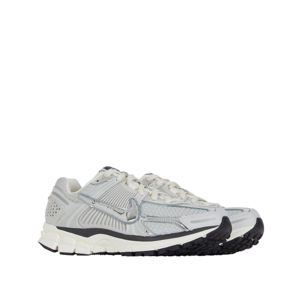 Footwear Sneakers Nike Zoom Vomero 5