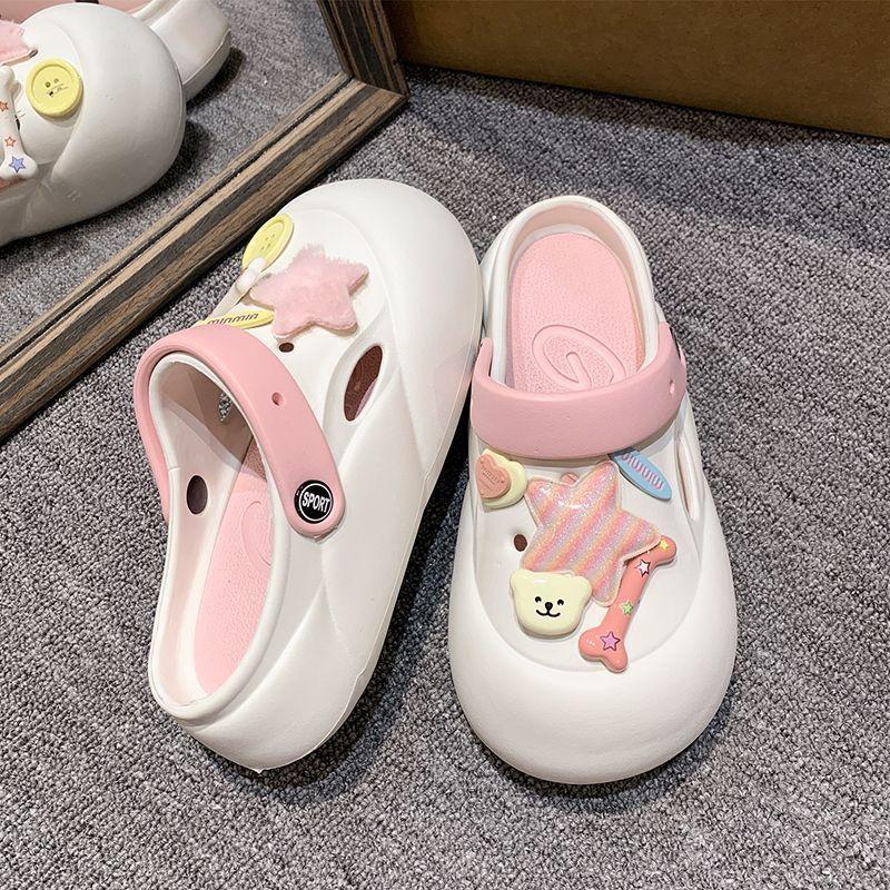 Versatile star platform hole shoes women's summer wear 2025 new small casual beach bag head cool slippers women