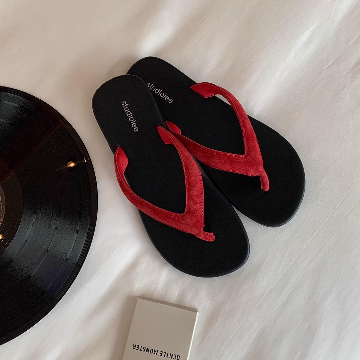 

Cowhide version~ Minimalist toe beach vacation fashionable contrasting color versatile flip-flops women s wear 40