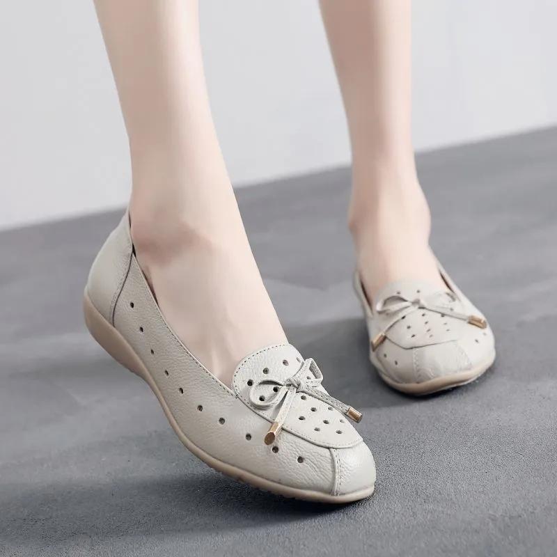 2025 Summer Mom Cowhide Leather Moccasins Woman Slip On Wedges Shoes Designer Breathable Hollow Out Bowtie Ballet Flats