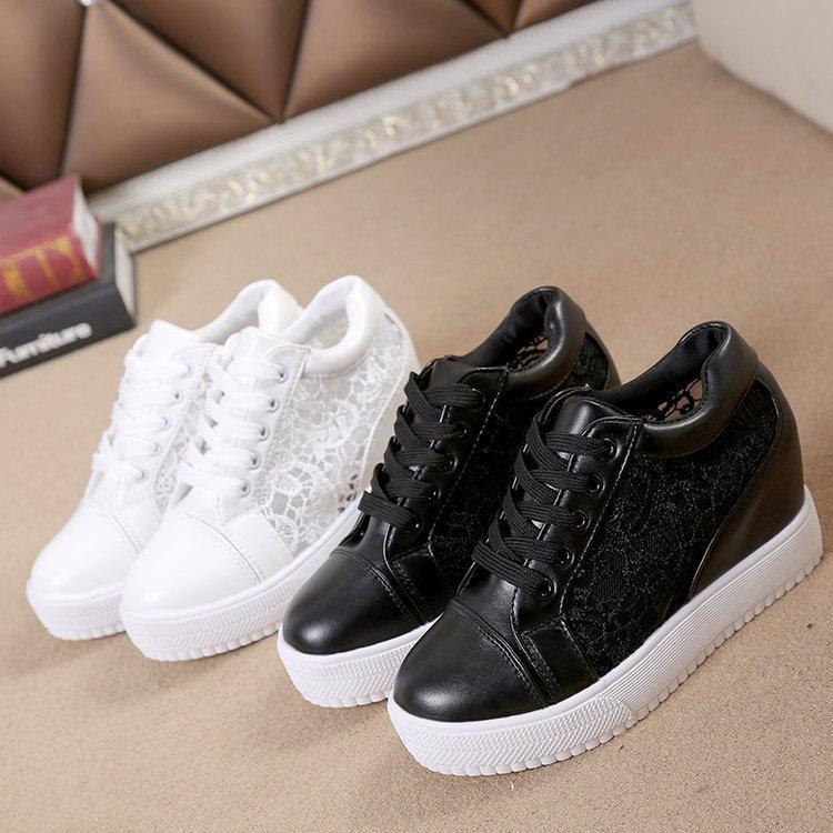 Scarpe con zeppa da donna scavate in pizzo Scarpe casual con fondo spesso Stivali estivi Scarpe bianche
