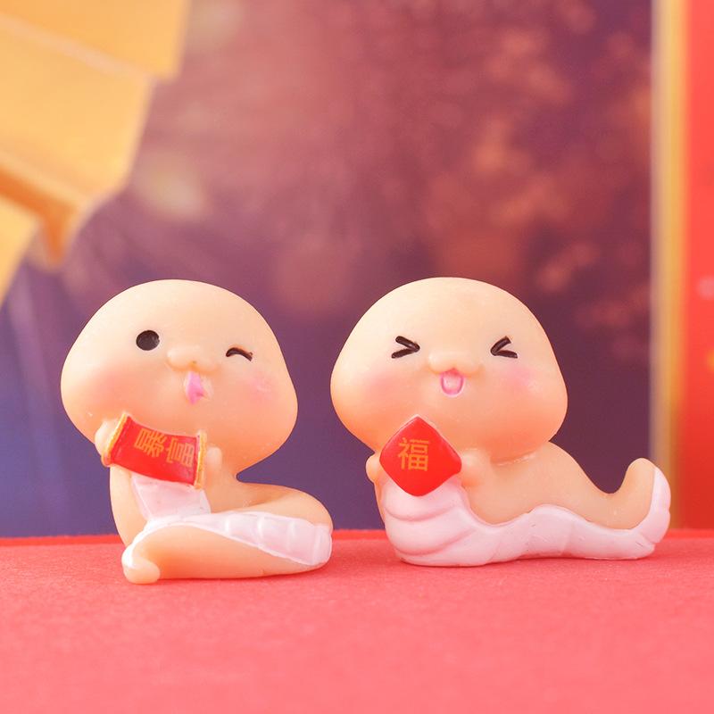 New Year's Wealth-attracting Decorative Item Cartoon Snake Year Small Decorative Item Fuwang Resin Handicraft
