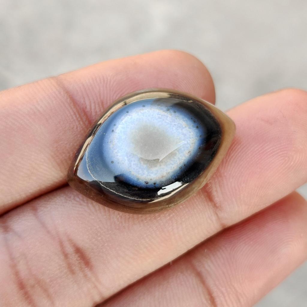 Polish Cabochon 36.60 Carat Banded Eye Agate Gemstone, 29x20x10 MM Size.