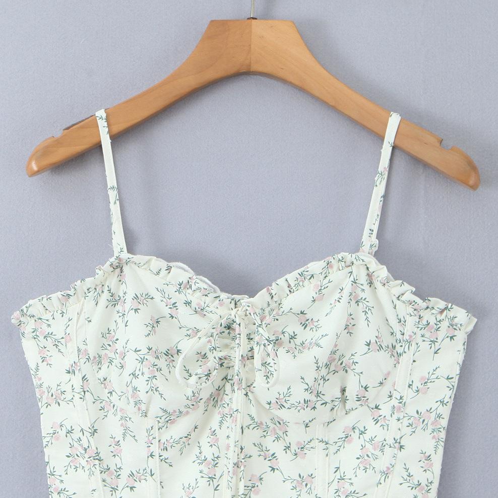 French retro girl V-neck chest wrap fresh floral suspender skirt design slim and thin waist short dress dress