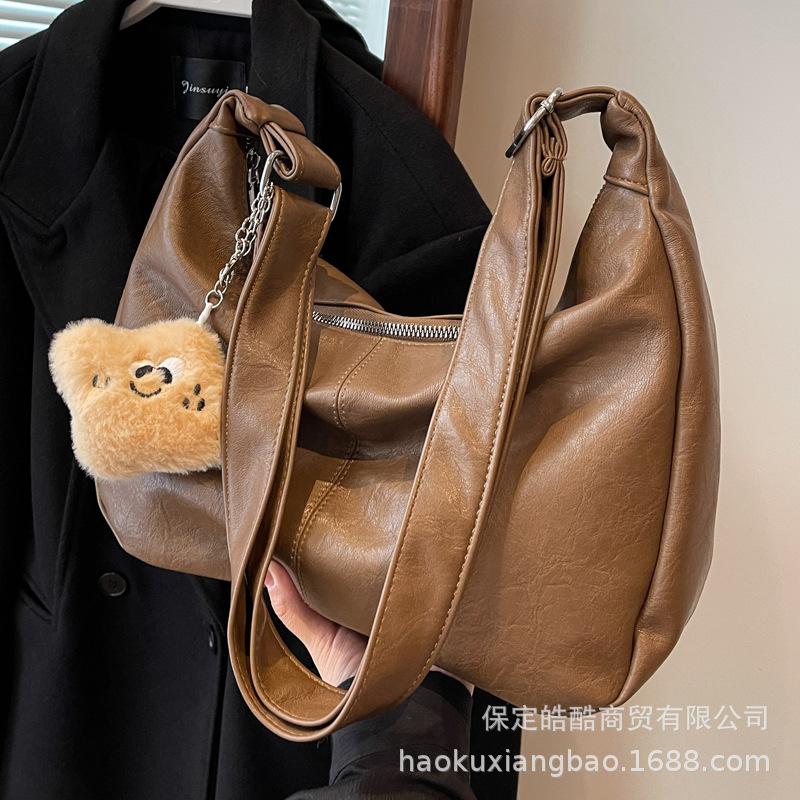 Large capacity bag women's 2025 new high-end Maillard commuter shoulder bag autumn and winter popular messenger tote bag