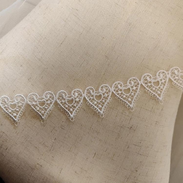 Bröllopstyll Brud Flerskiktad Slöja med Spets Hjärtformad Kant Elegant Brudtärna Slöja