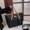 Bag Premium Shoulder Women's Bag Retro Autumn and Winter Fashion Large Capacity Portable Messenger Versatile Bag