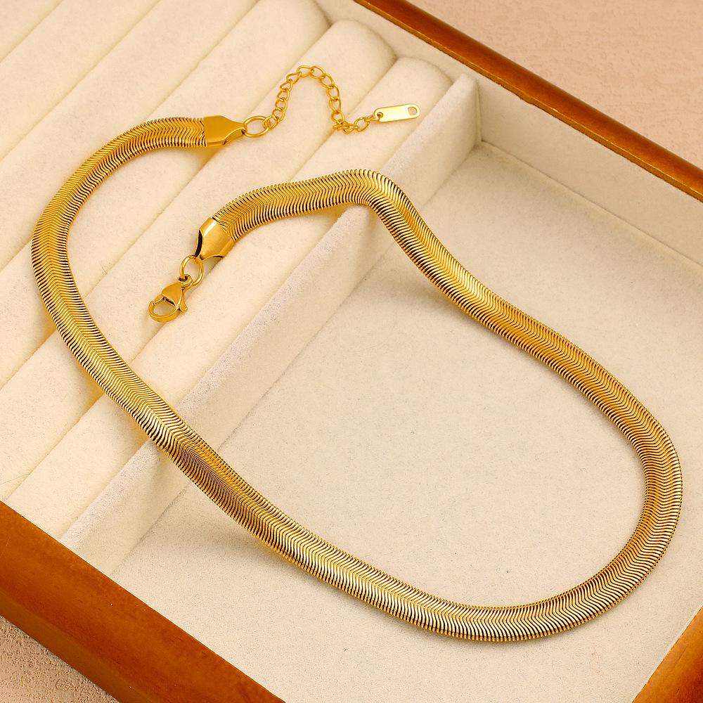 18K Gold Snake Bone Chain Necklace - Trendy European & American Street Style