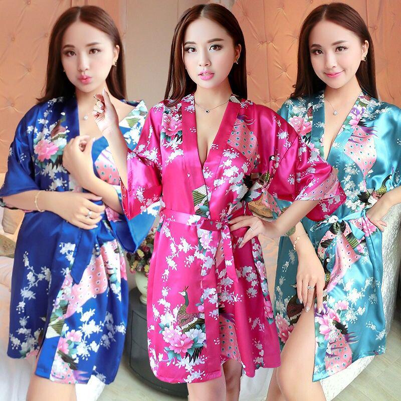 Women's Peacock Print Silk-Feel Short Summer Robe Pajamas