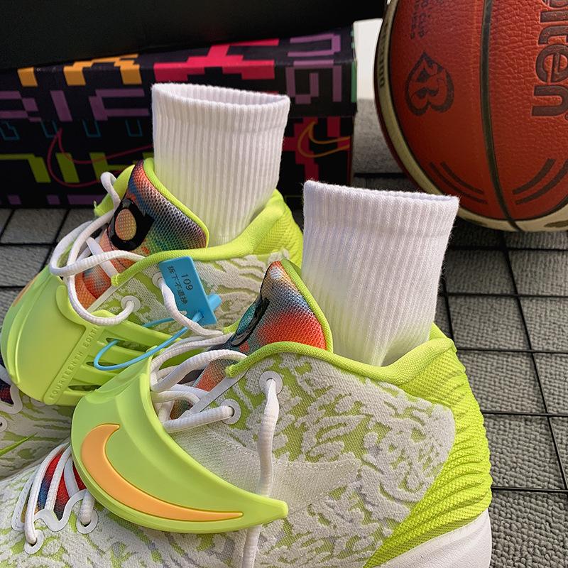 Șosete albe din bumbac pur cu tub mijlociu pentru femei – respirabile, absorbante de transpirație, versatile pentru sporturile de primăvară/toamnă și ținute la modă