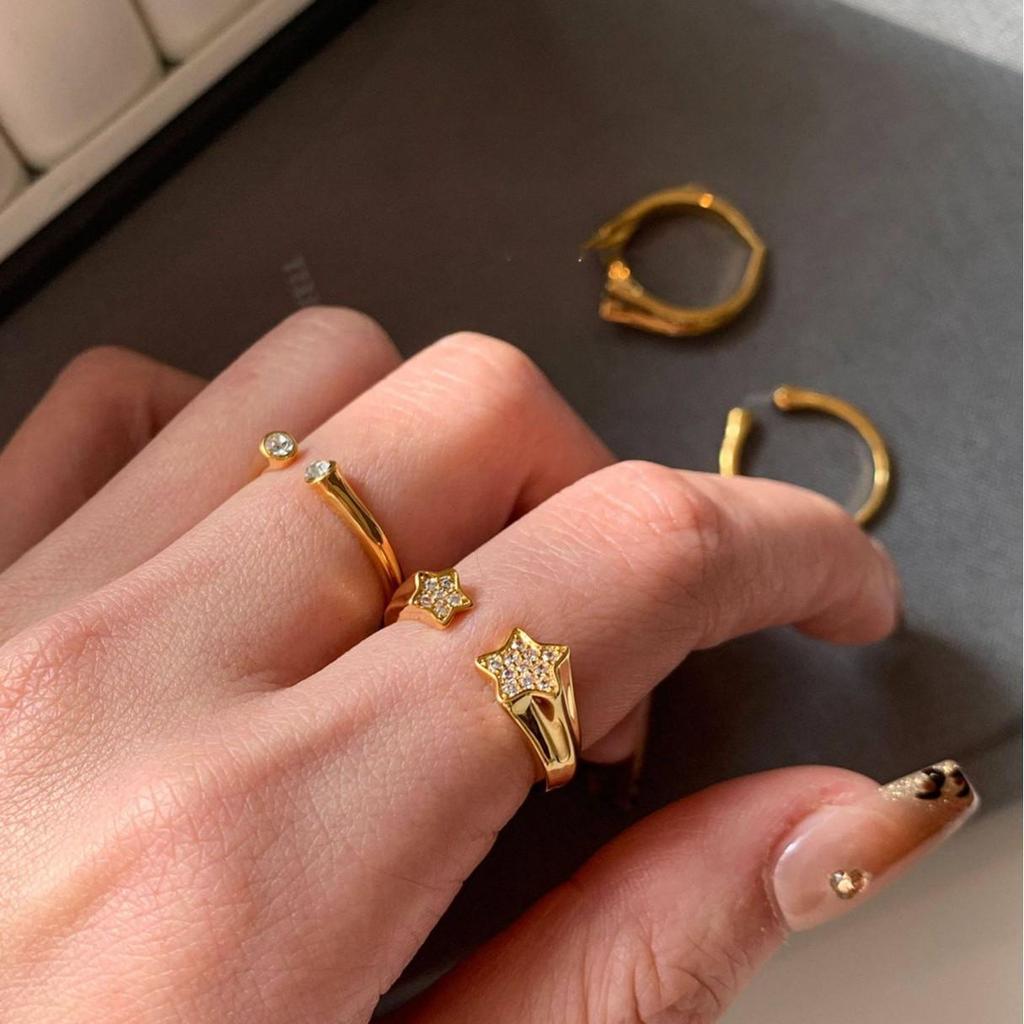 18k Gold-Plated Zirconia Star Open Ring for Women - Elegant, High-End Jewelry Piece