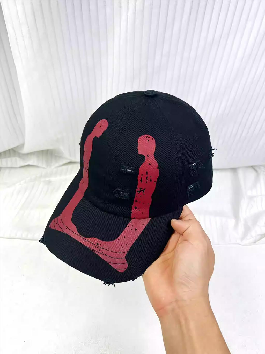 

Gd Series Baseball Cap With Embroidered Letters For Streetwear And Sun Protection