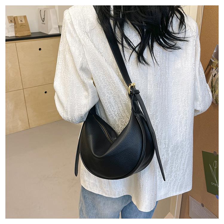 2024 Korean Style Soft PU Leather Women's Dumpling Crossbody Bag - Versatile & Fashionable