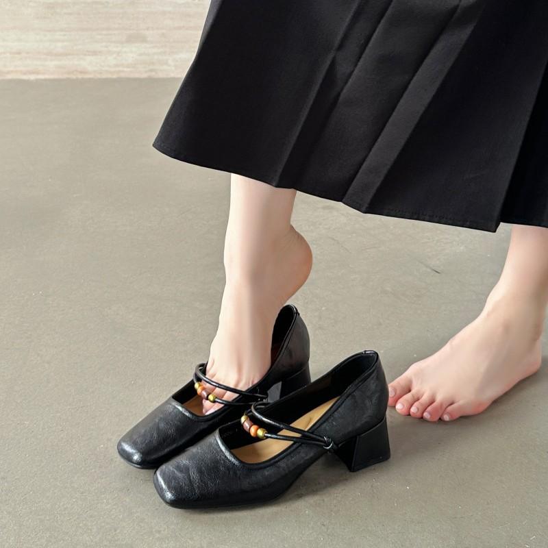 French square head Mary Jane shoes women's shoes 2025 autumn fashion new retro word shallow mouth single shoes leather shoes black