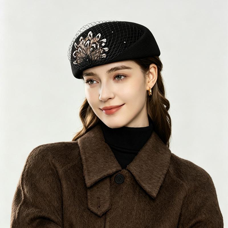 High-end French Beret Women's Autumn and Winter Elegant and Versatile Wool Woolen Painter Hat Showing Face Little Flight Attendant Hat