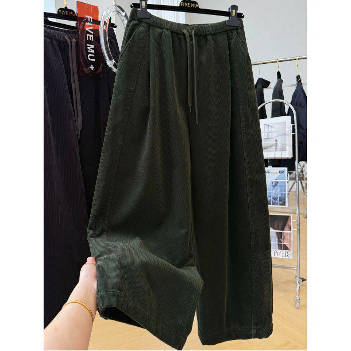 Women's Wide-Leg Corduroy Pants - Elastic Waist, Velvet-Lined, Casual Straight Cut for Autumn/Winter.