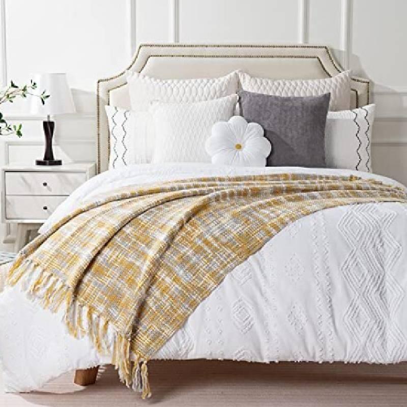 Soft And Luxurious Acrylic Sofa Throw Blanket In Vibrant Floral And Orange Colors