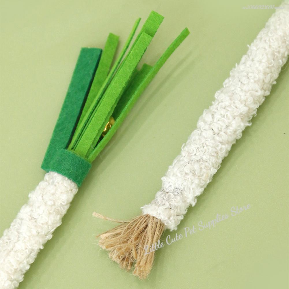 Cat Teaser Training Toy Kitty Teething Toy Scallion-shaped Cat Chew Toy for Teething Relief Training Soft Felt Pet for Kitty