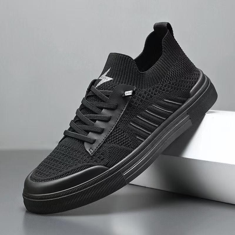 Men's Breathable Mesh Flyknit Casual Shoes - 2026 Spring/Summer Collection, Flat Bottom, Comfortable Board Shoes