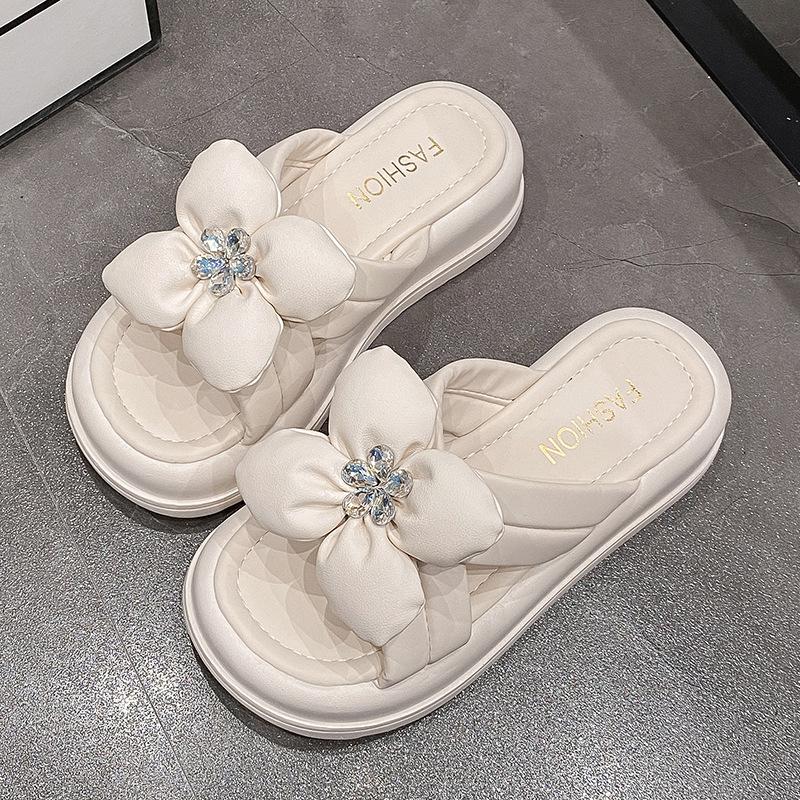 

2025 new summer Korean version casual platform fairy wind beach sandals foreign trade wear comfortable cool slippers 40