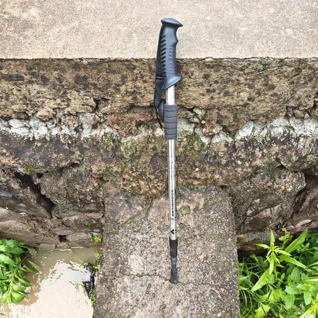 Ultra-Light Aluminum Alloy Mountaineering Trekking Pole with Shock-Absorbing Technology - Curved and Straight Handle, Telescopic Crutch