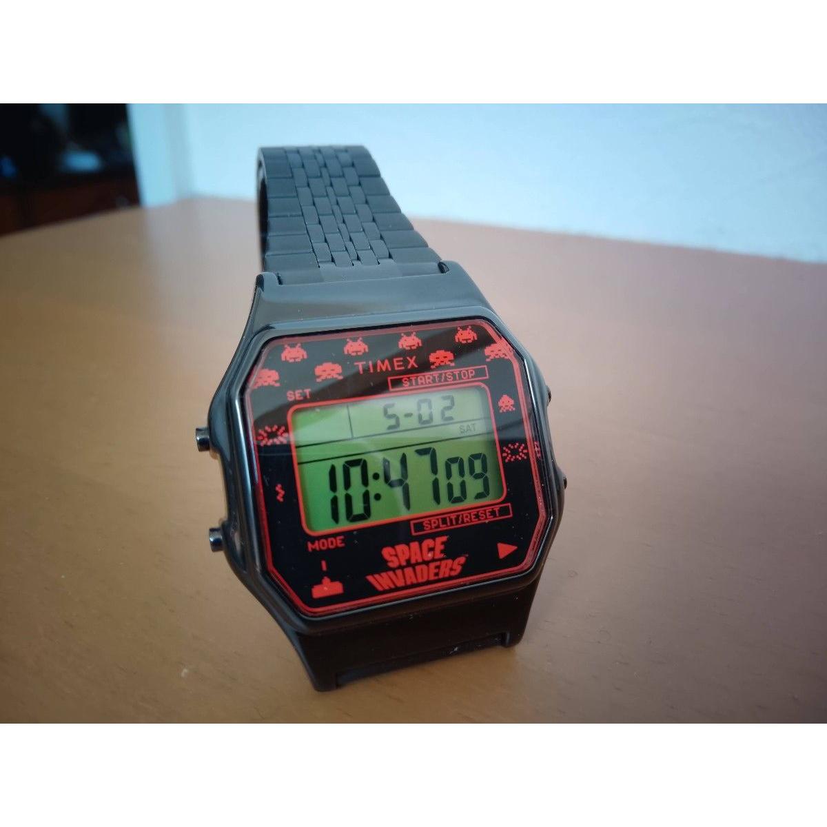 [Good condition only tried on] TIMEX Space Invader digital watch black