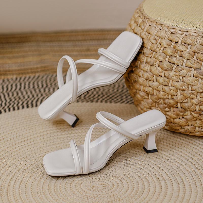 High-heeled cool slippers for women's outer wear 2025 new French square-heeled slippers for women's summer fashion