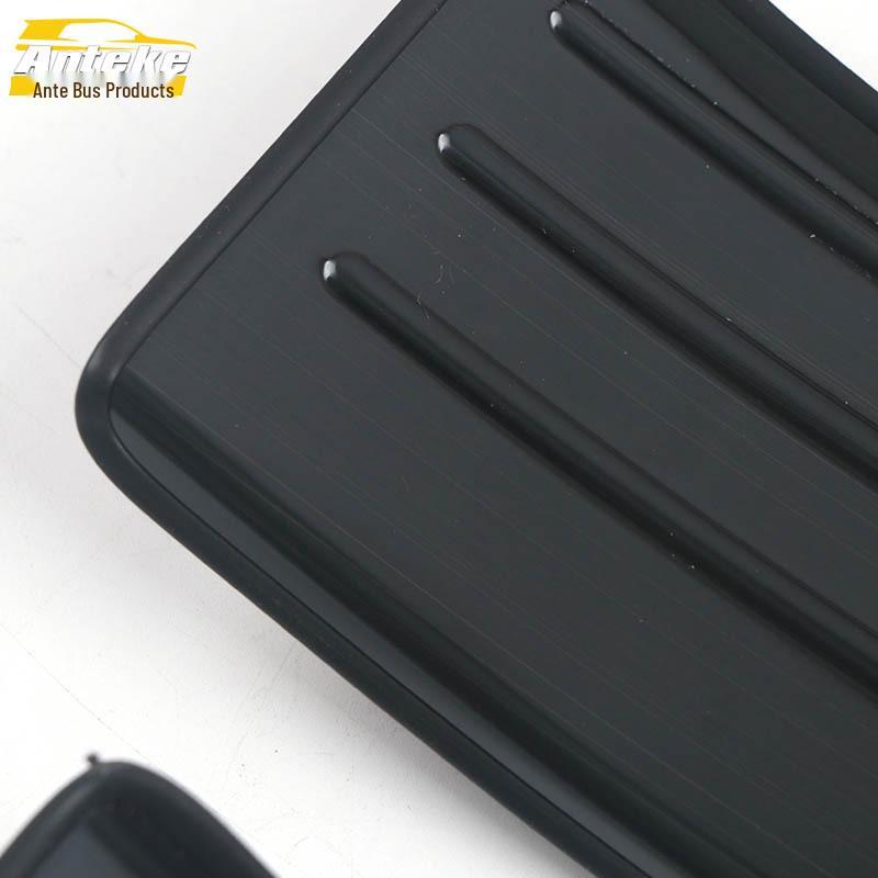 22 Highlander Stainless Steel Door Sill Trim Stickers - Anti-Scratch Welcome Pedal Protector