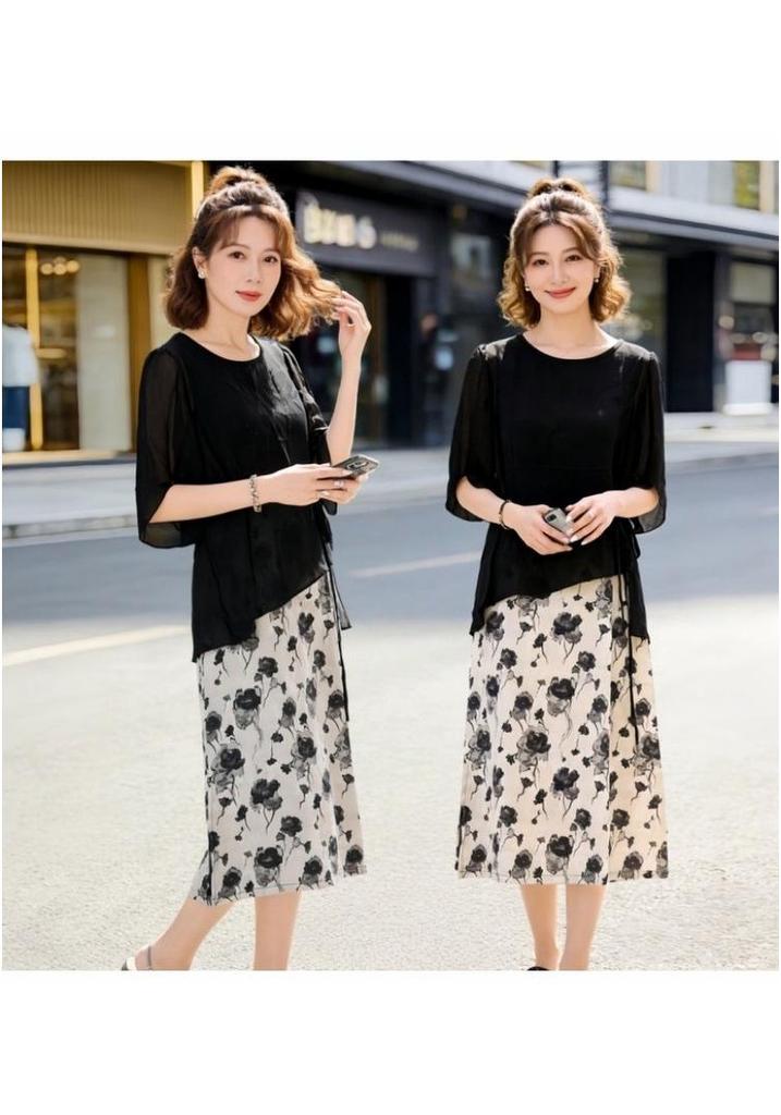 Chic Summer Vest Dress Set for Middle-Aged Women - Elegant, Slimming, and Sun-Protective for 50-Year-Old Moms