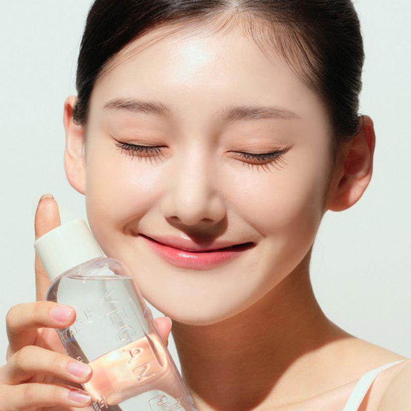 Hamel Glow 12GF Hyaluronic Acid Essence Toner