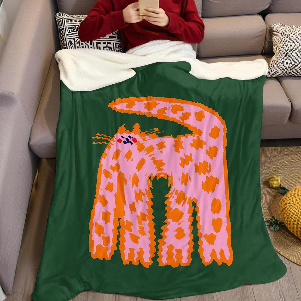 Playful Spotted Cat Flannel Blanket Warm Soft Halloween Christmas Couch Warm Cozy Decorative Decor Gift for All Season