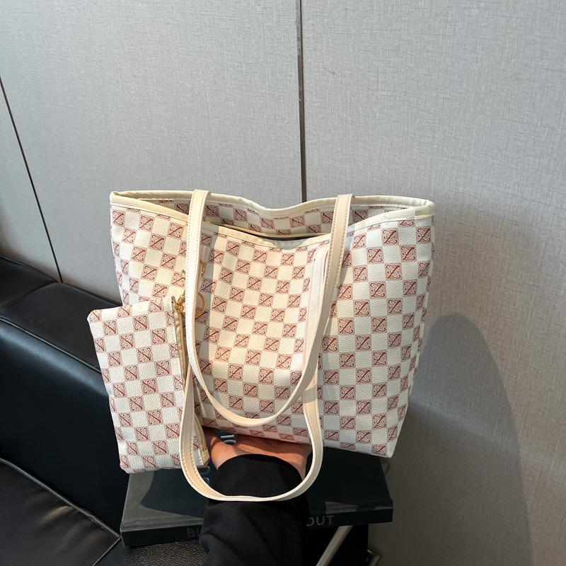 

Модная Ретро Тренд Принтованная Атмосферная Женская Ручная Сумка Через Плечо Под Мышку Премиальная Повседневная Универсальная Сумка для Поездок белый