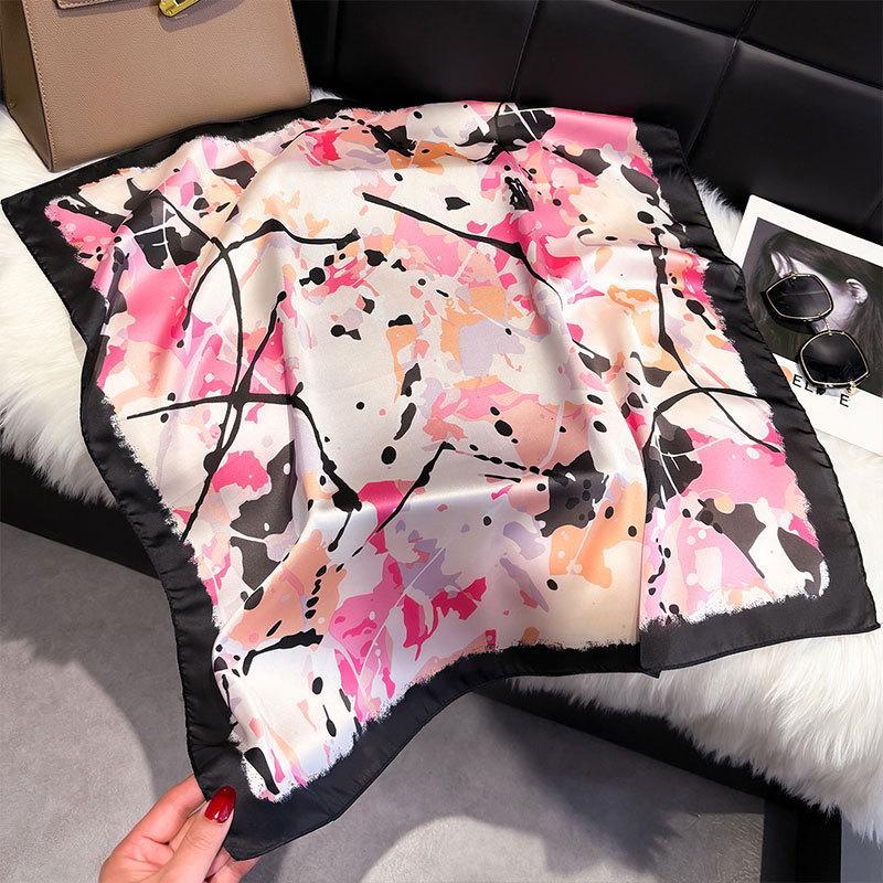 Spring Silk Scarf Fashionable Foreign Style Versatile Small Square Scarf 70Cm Decorative Scarf Sunscreen Travel Shawl Women