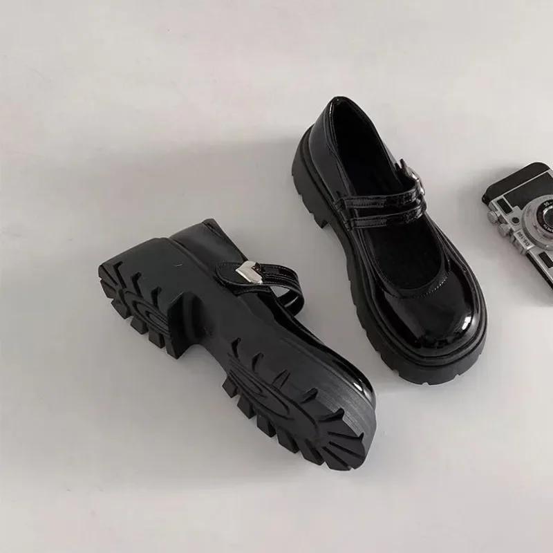 Fashion Loafers Women Autumn New Black Platform Flats Shoes Women Loafers Slip On Boat Shoes Designer Casual Leather Oxfords