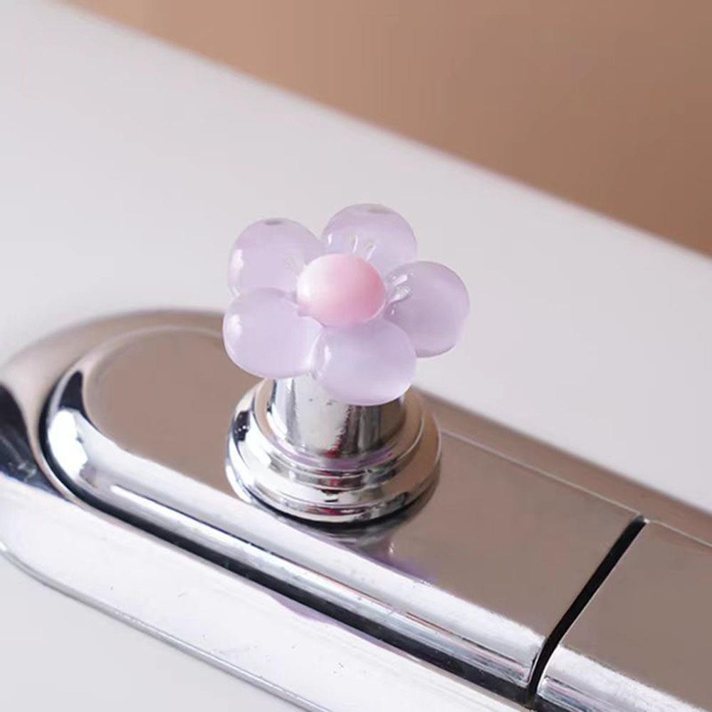 

Flower Shaped Toilet Press Button Convenient Flush Lift Cover Toilet Water Tank Button Auxiliary Device Home Bathroom Supplies фиолетовый