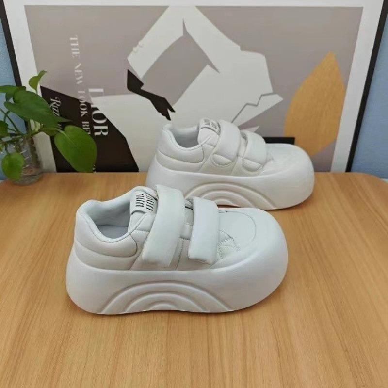 Velcro sneakers autumn thick-soled big-head board shoes cute board muffin little white shoes round head height-increasing bread shoes