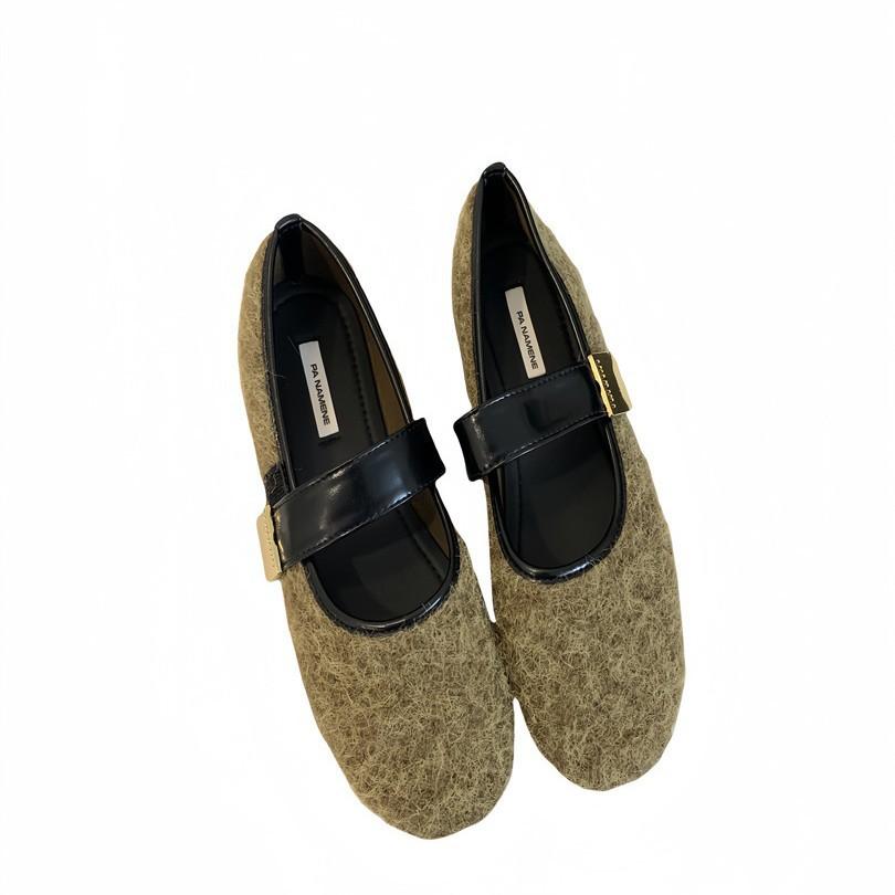 2025 Autumn and Winter New French Retro Square Head Plush Warm Shoes Women Wear Fairy Wind Flat Bottom Fluffy Shoes