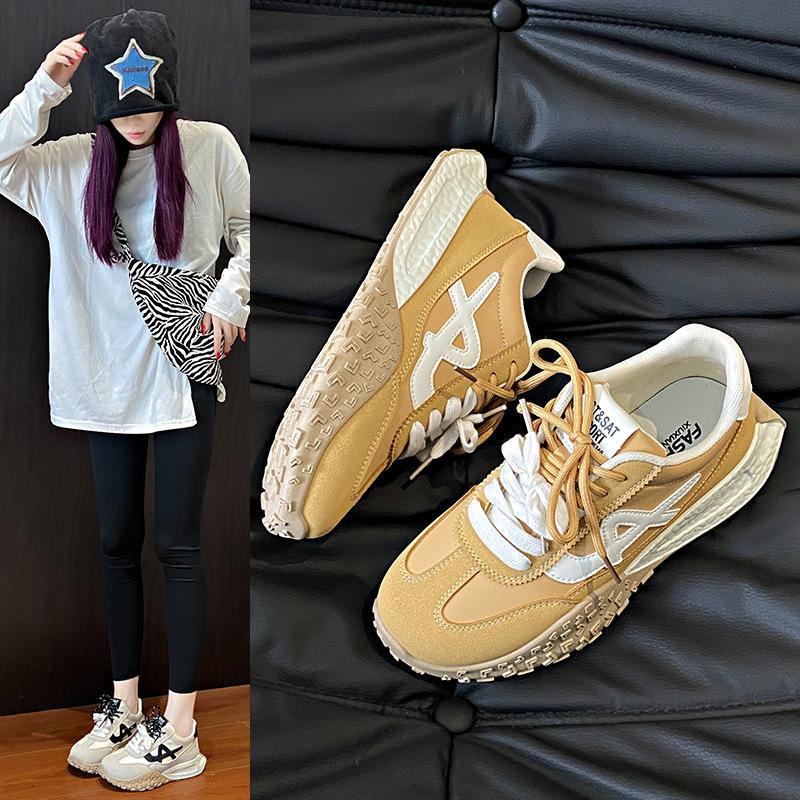 Retro Forrest Gump German training shoes women's 2025 new autumn explosion yellow inner height increase casual shoes color matching sports women's s