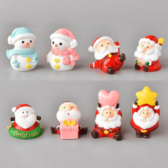 Christmas Figurine Eco-friendly Cartoon Design Exquisite Resin Christmas Micro Landscapes Ornament for Decoration
