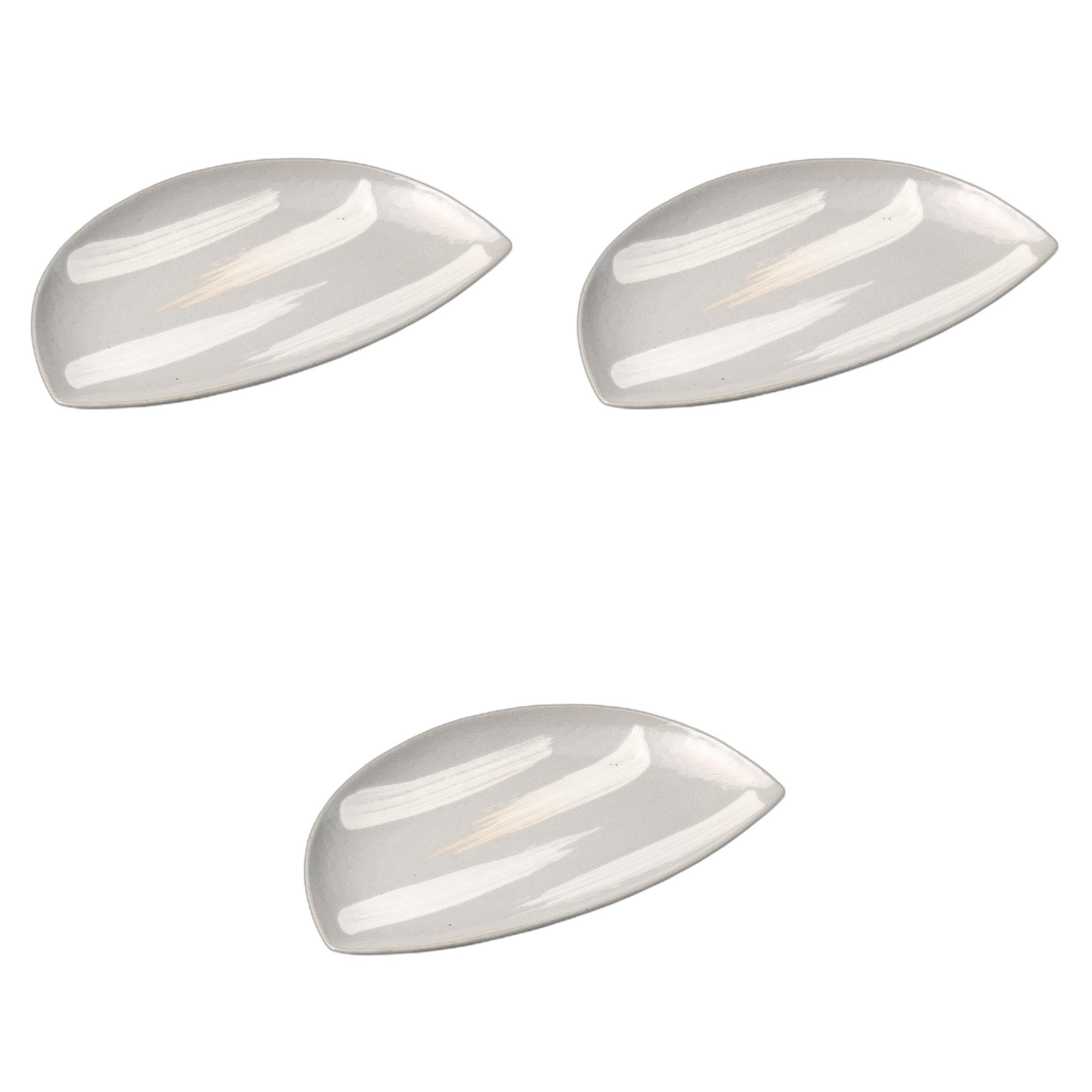 

Set of 3 Pottery Plates x x Irregular Shape Ceramic Plates by Setomonohonpo Powder-brushed Half-moon [24.8 15.6 2.8 cm]