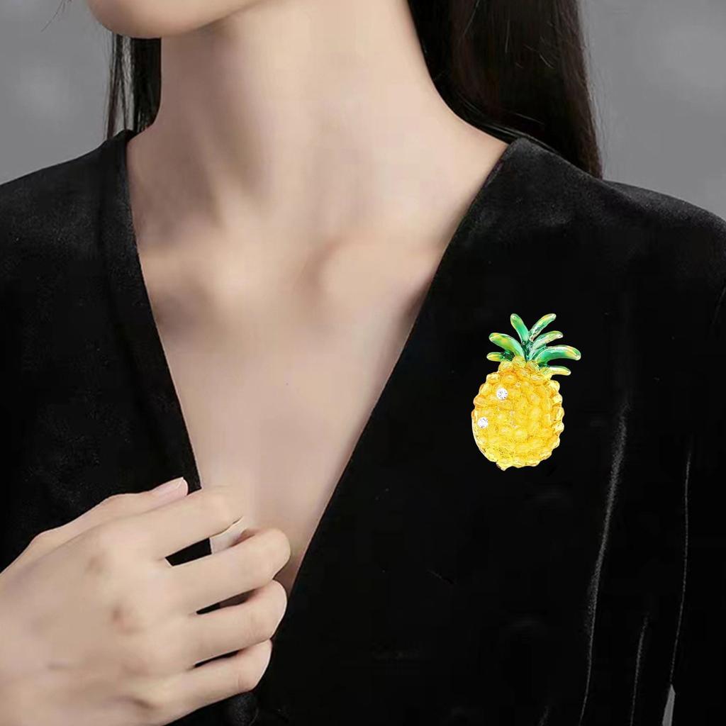 Lightweight Pineapple Brooch Featuring Crystal Decors Comfortable For Daily Wear Multi Purpose Fashion Ideal Gift