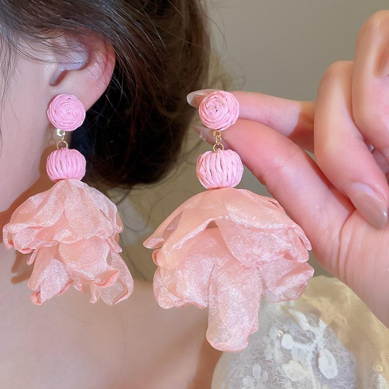 Silver Needle Pink Chiffon Flower Fringed Stud Earrings Small Fresh and Sweet Vacation Style Earrings Light Luxury High-end Earrings Women