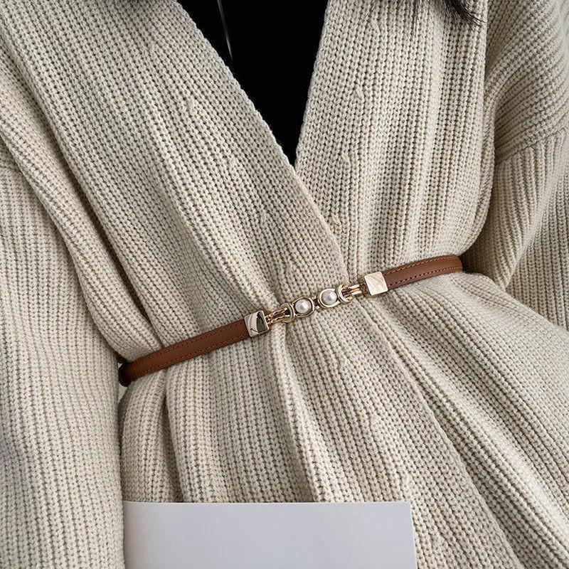 Chic Adjustable Women's Belt Compatible With Dresses In Trendy Colors And Styles