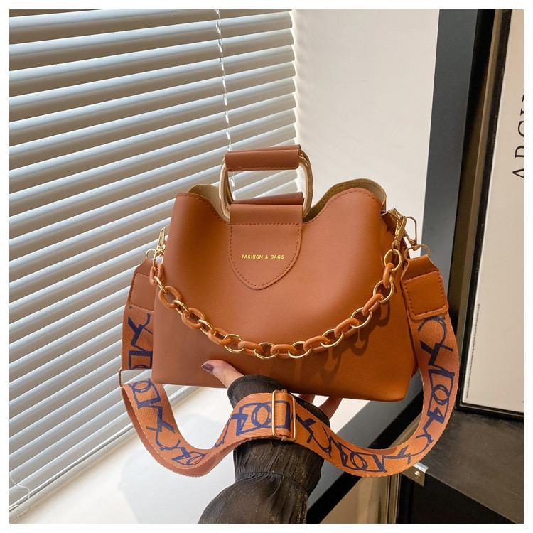 Womens Pu Small Square Handbag With Magnetic Closure For Daily Commuting And Street Style Fashion