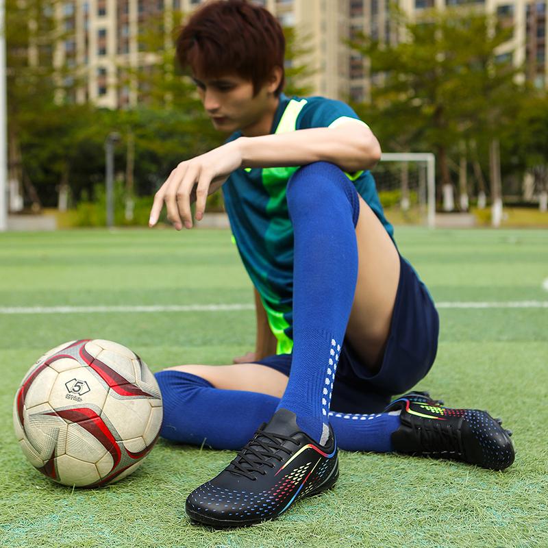 New Men Cleats Soccer Shoes Training Kids Football Boots High-quality Hot-selling